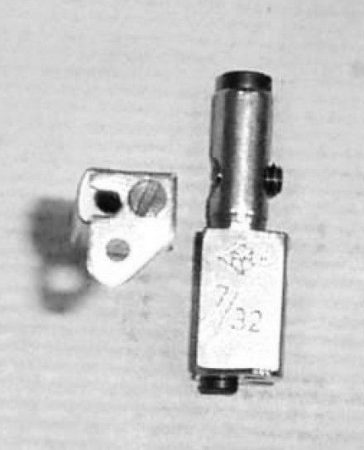 Brother LT2-B845 kéttűs gyorsvarró kikapcsolható balos tűfej 7/32", 5,6mm